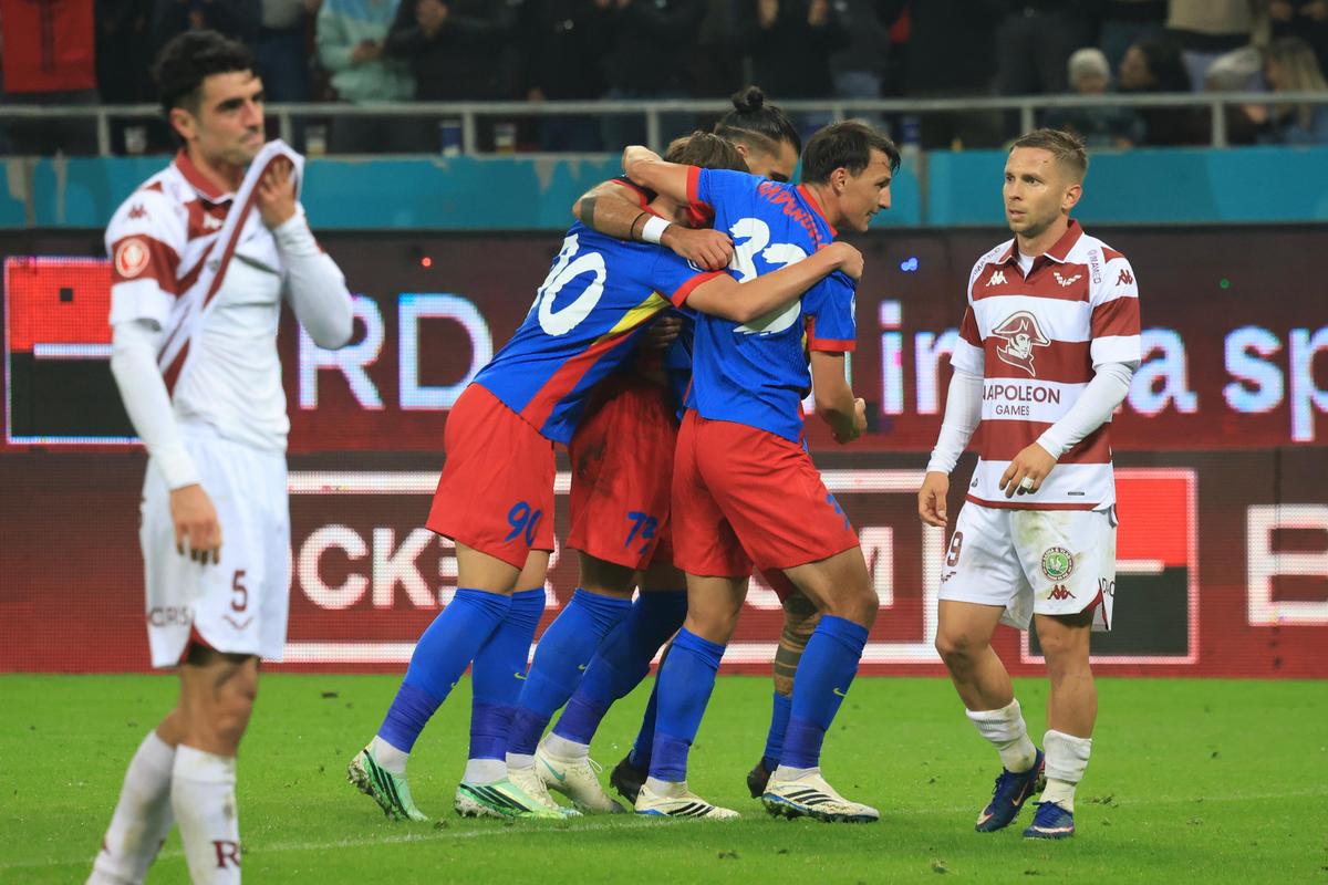 Imagini de la FCSB - Rapid (repriza 2) // foto: Ionuț Iordache și Cristi Preda (GSP.ro)