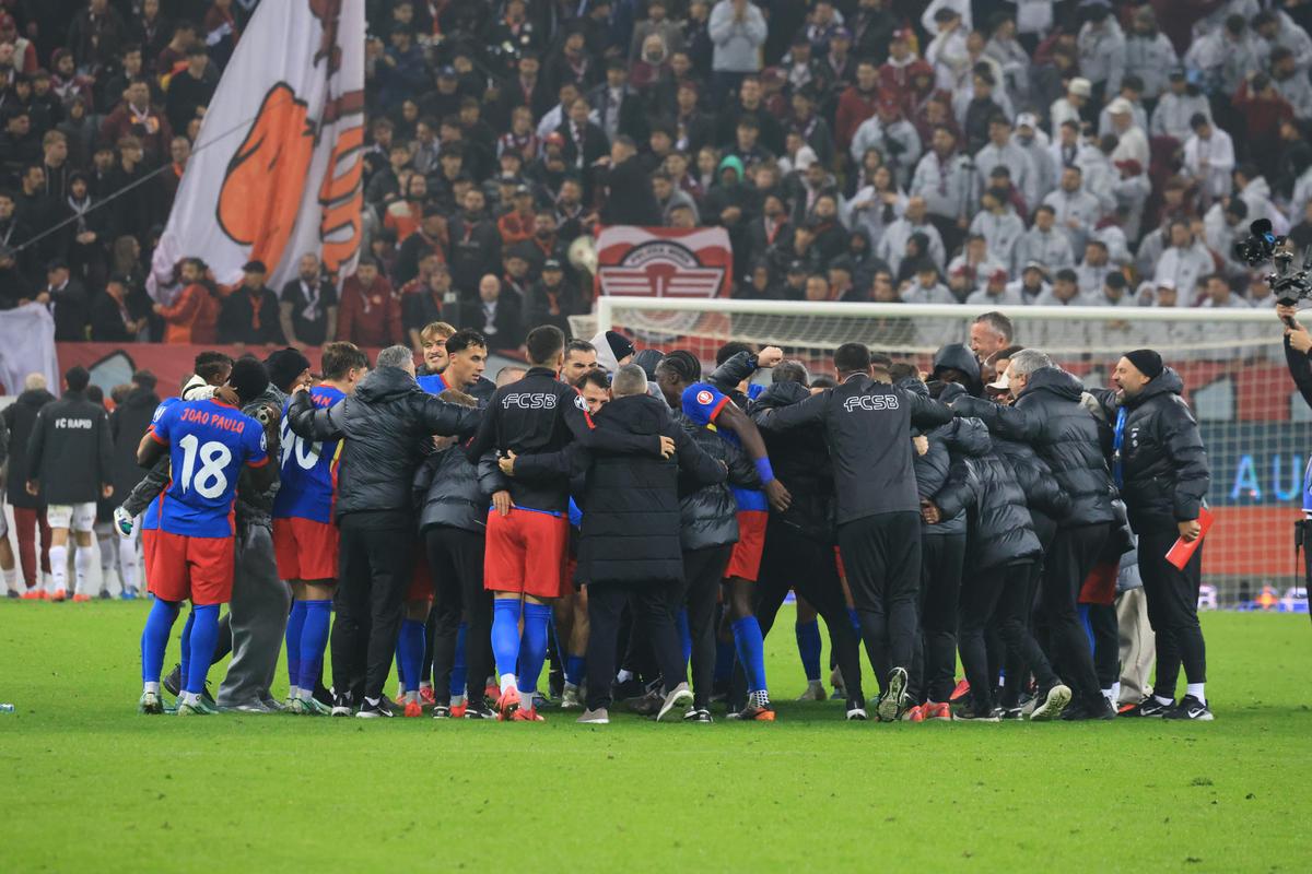 Eroul Boutoutaou a dezvăluit ce i-a zis Reghecampf la pauză, înainte să decidă FCSB - Rapid