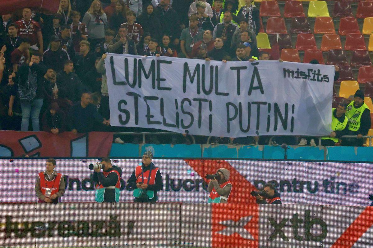 Toate mesajele galeriilor din FCSB - Rapid: „Iar n-au geacă scriitorii” versus „Mioare de culoare”