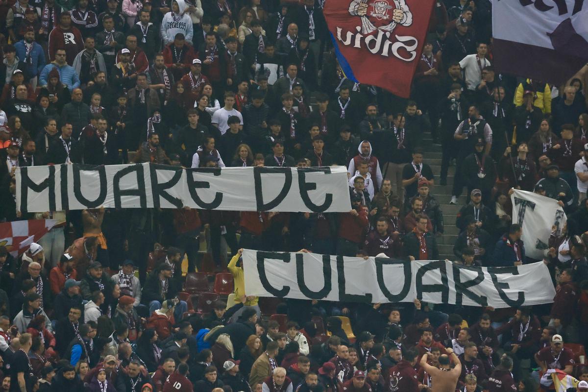 FCSB - Rapid, imagini de atmosferă, scenografie, bannere