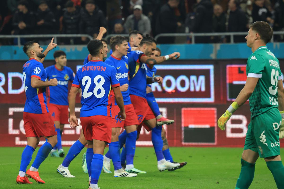 Imagini de la FCSB - Rapid (repriza 2) // foto: Ionuț Iordache și Cristi Preda (GSP.ro)