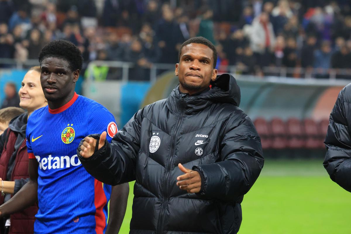 Ce s-a întâmplat pe teren imediat după FCSB - Rapid » Primul gest făcut de Reghecampf! Pancu, de nerecunoscut