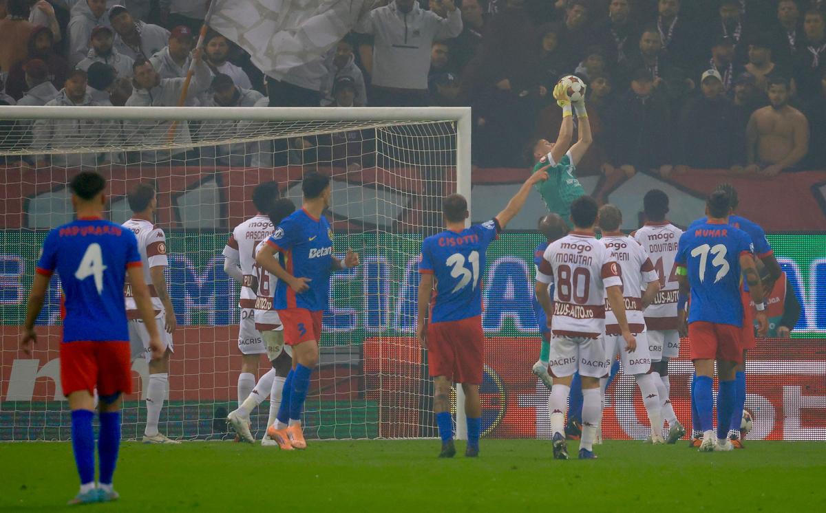 FCSB, REMONTADA de zile mari în derby-ul cu Rapid: Boutoutaou a făcut show » Elevii lui Reghe se apropie de primele locuri! Clasamentul