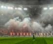 Scenografia spectaculoasă a celor de la FCSB a fost aflată de rapidiști! Meciul a fost întrerupt // foto: Cristi Preda (GSP)