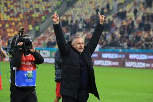 Ce s-a întâmplat pe teren imediat după FCSB - Rapid » Primul gest făcut de Reghecampf