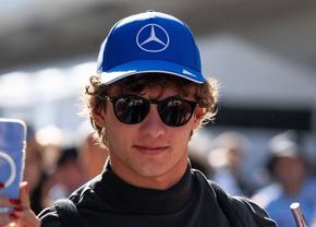 Liber către titlul mondial pentru Kimi Antonelli! Pilotul celor de la Mercedes pleacă din pole-position și poate face istorie în Texas