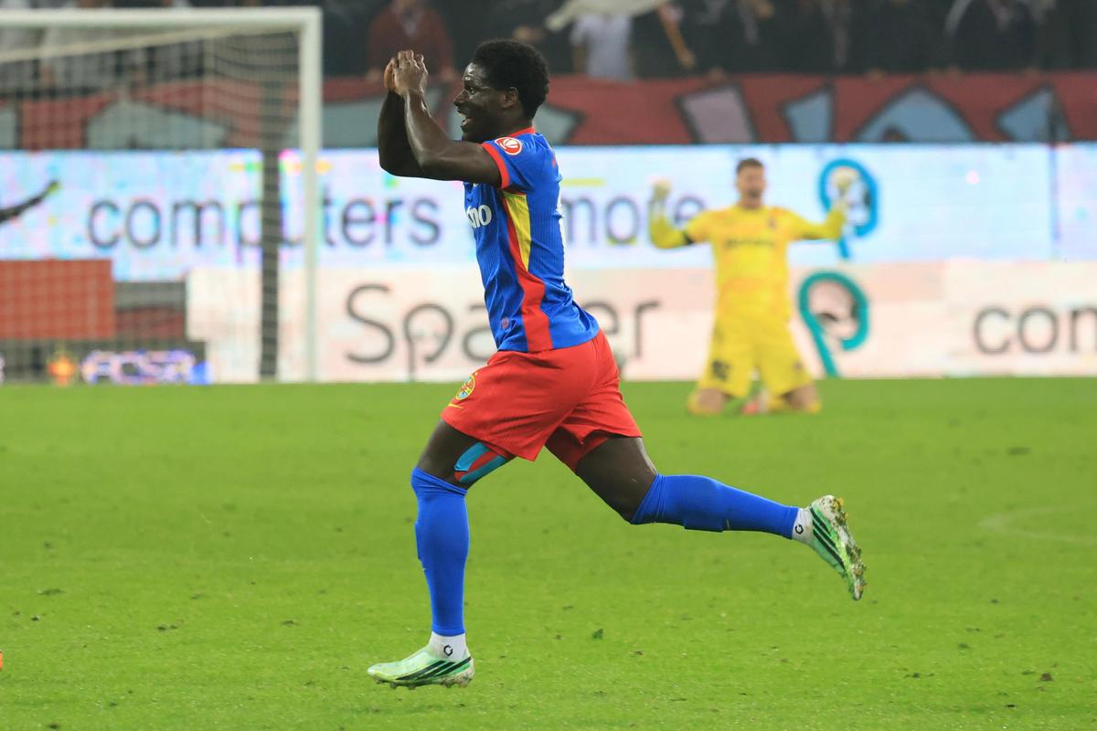Imagini de la FCSB - Rapid (repriza 2) // foto: Ionuț Iordache și Cristi Preda (GSP.ro)