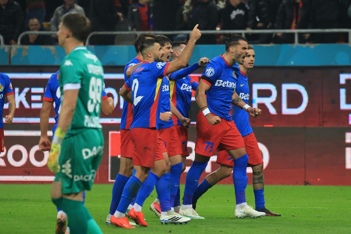 Imagini de la FCSB - Rapid (repriza 2) // foto: Ionuț Iordache și Cristi Preda (GSP.ro)