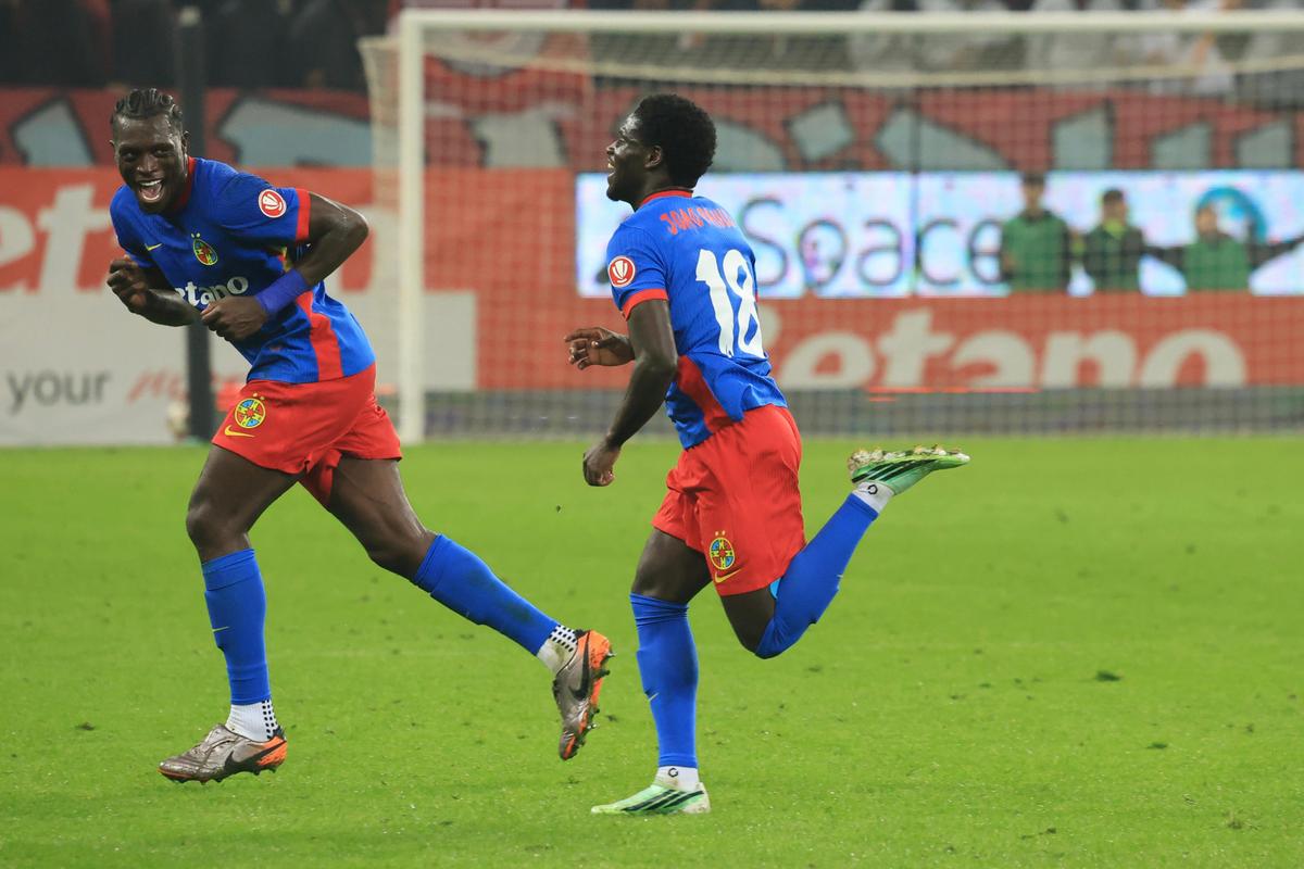 Imagini de la FCSB - Rapid (repriza 2) // foto: Ionuț Iordache și Cristi Preda (GSP.ro)
