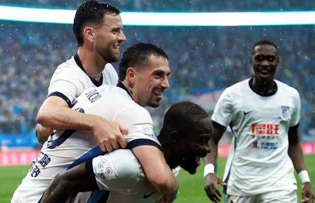 Răsturnare pentru cărțile de istorie?! Echipa lui Stanciu a bătut pe terenul liderului și poate deveni campioană în ultima etapă!