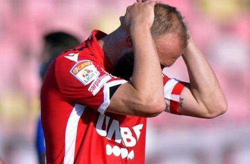 Șefii spanioli de la Dinamo le-au promis încă o dată jucătorilor și celor din staff-ul tehnic că se vor plăti din restanțele financiare. Noul termen înaintat: miercuri. Însă nu mai crede nimeni!