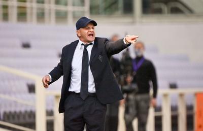 Antrenorul care a ratat promovarea cu echipa lui Dennis Man și Valentin Mihăilă va lucra acum cu un alt „tricolor”!