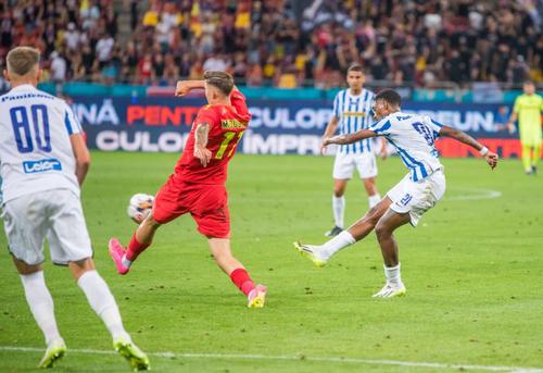 Luis Phelipe, cu numărul 21 / FOTO: Facebook @CSMPolitehnicaIasiOficial