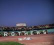 Scenografie cu Lăcătuș la derby-ul din Bulgaria » Cum a fost posibil: ultrașii Stelei, deplasare masivă