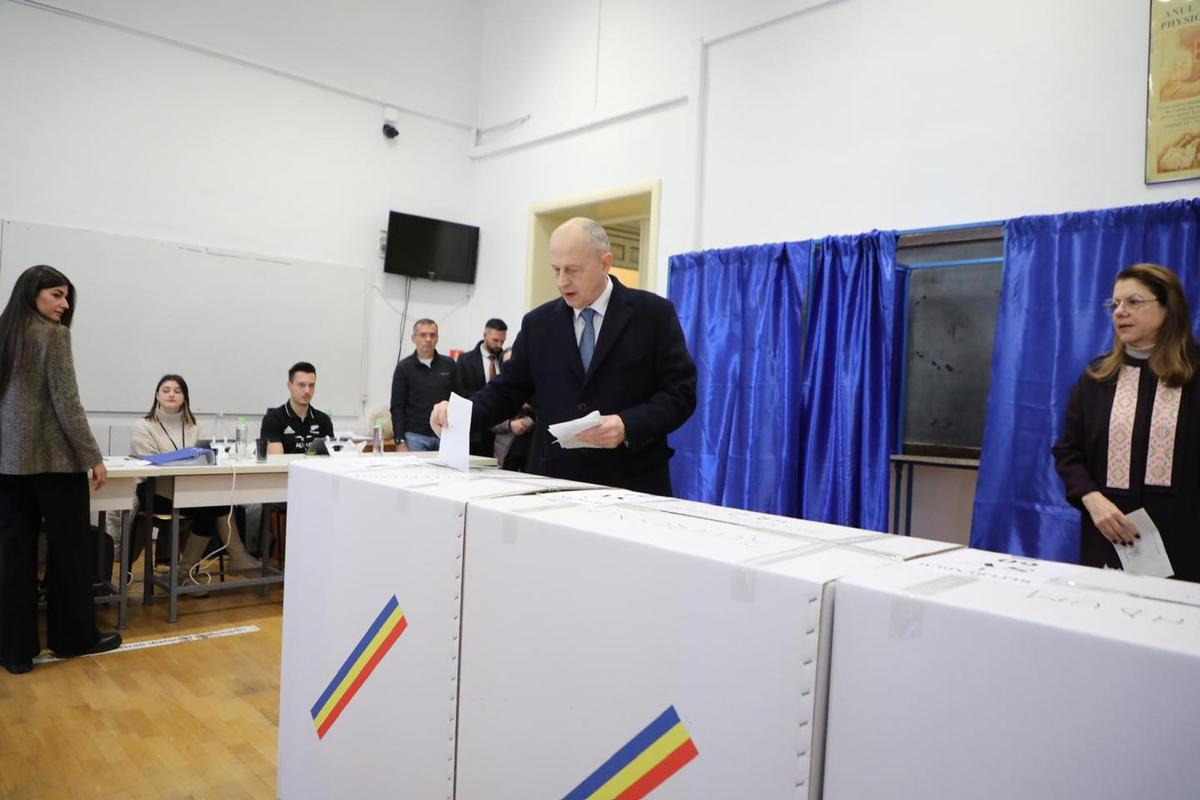 A venit decizia CCR! Rezultate finale ale turului 1 de la alegerile prezidențiale 2024: Călin Georgescu și Elena Lasconi se vor duela în turul doi al alegerilor!