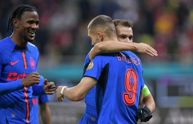 „E o chestiune de timp până pleacă” » Crede că FCSB va doborî recordul istoric în mercato