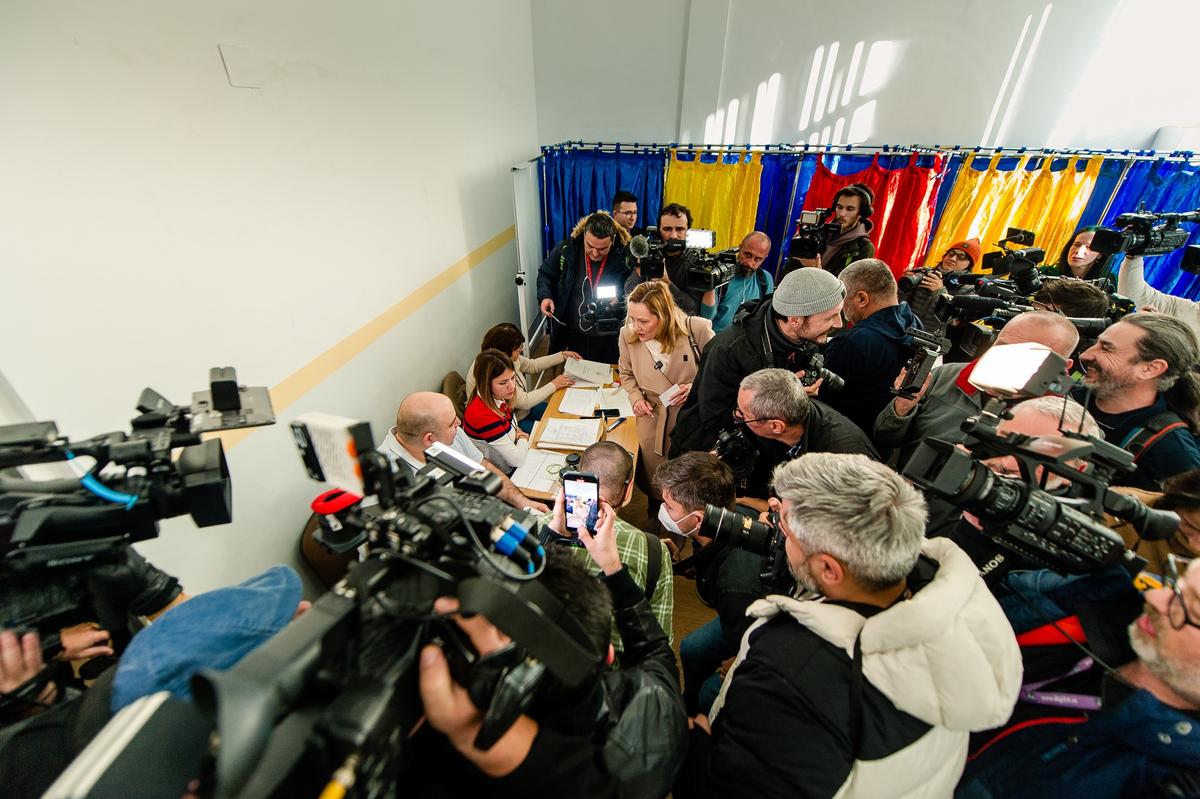 A venit decizia CCR! Rezultate finale ale turului 1 de la alegerile prezidențiale 2024: Călin Georgescu și Elena Lasconi se vor duela în turul doi al alegerilor!