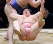 Ucraineanul Aonishiki scrie istorie în competițiile de sumo din Japonia