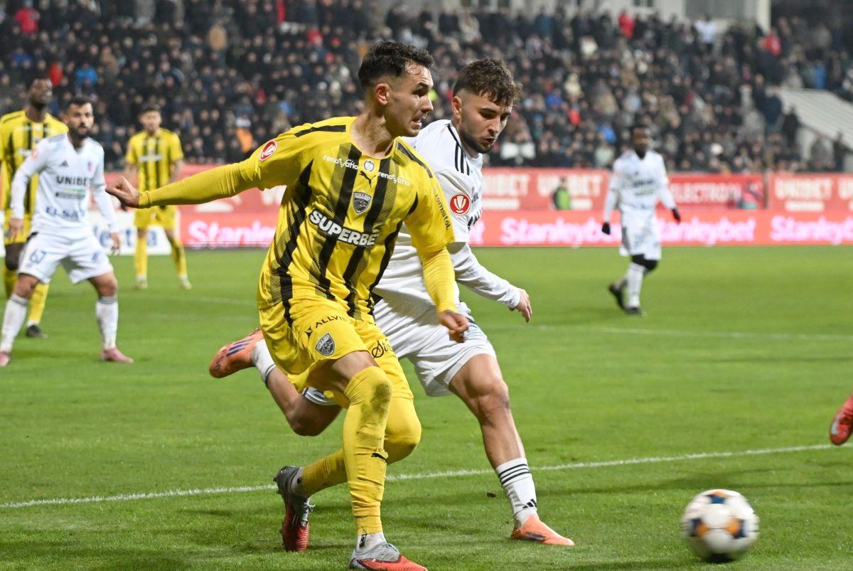 FC Botoșani - Dinamo s-a terminat cu un rezultat care convine Rapidului! Karamoko și Perica l-au „înnebunit” pe Kopic » Clasament în Superliga