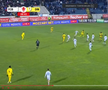 L-a exasperat pe Zeljko Kopic în Botoșani - Dinamo » S-a făcut de râs de două ori în 4 minute