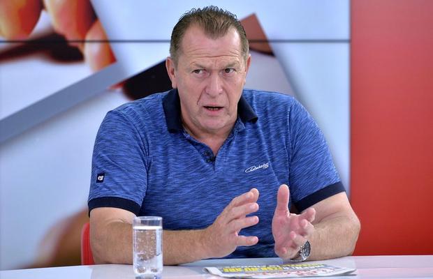 EXCLUSIV. Duckadam a participat activ la Revoluția din 1989: „Puteam să ajung și primar! Am Carnet de Revoluționar, dar mi-au tăiat indemnizația!”