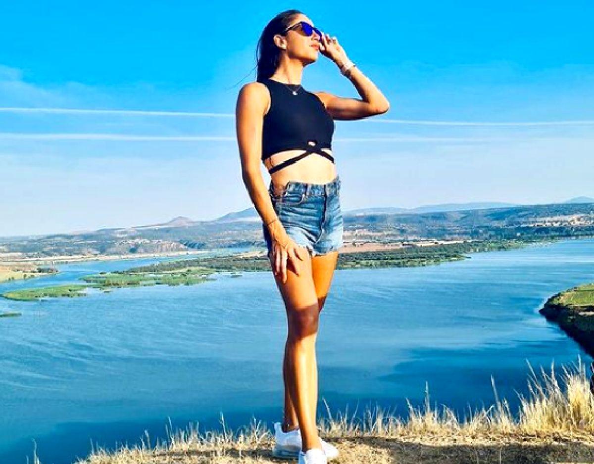 Cristina Dinu - imagini spectaculoase în afara terenului
