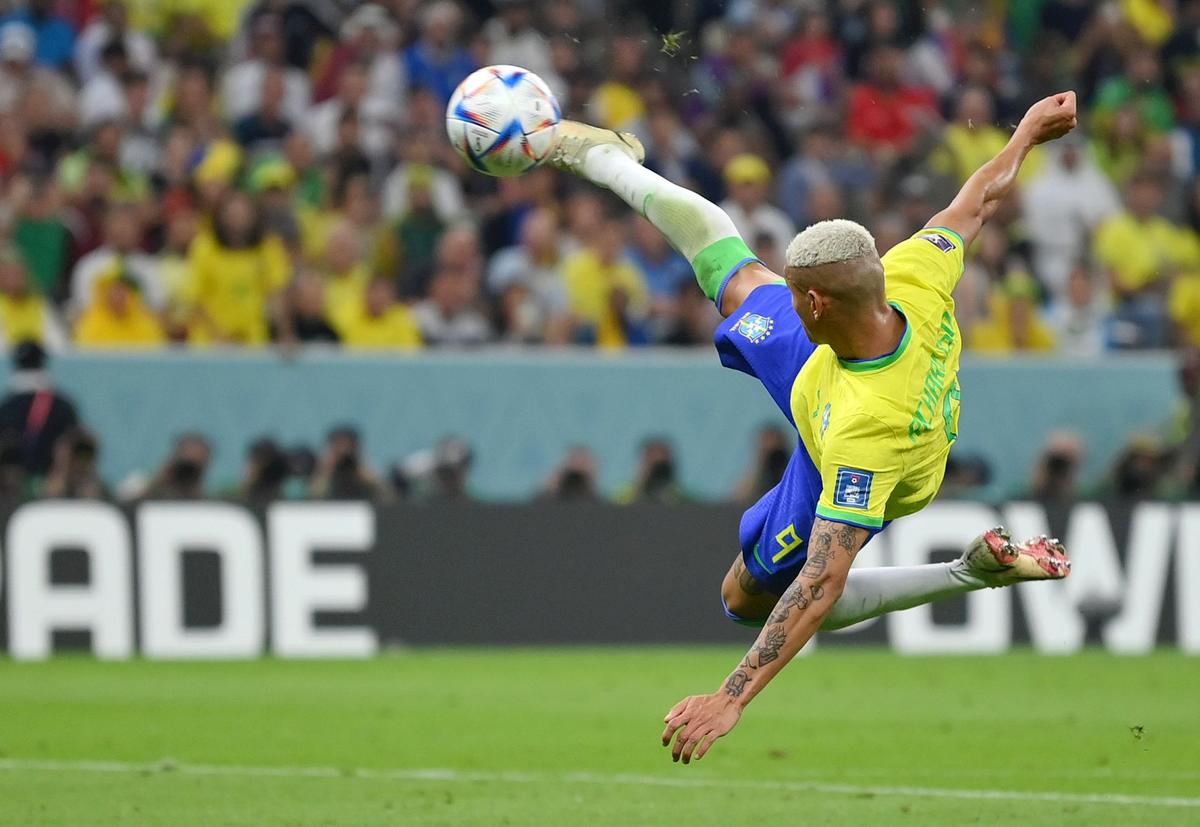 Povestea SF a lui Richarlison, îngerul din umbră » Crescut cu pistolul la tâmplă, acum întoarce totul spre nevoiași: de la flămânzii Braziliei la bolnavii de cancer