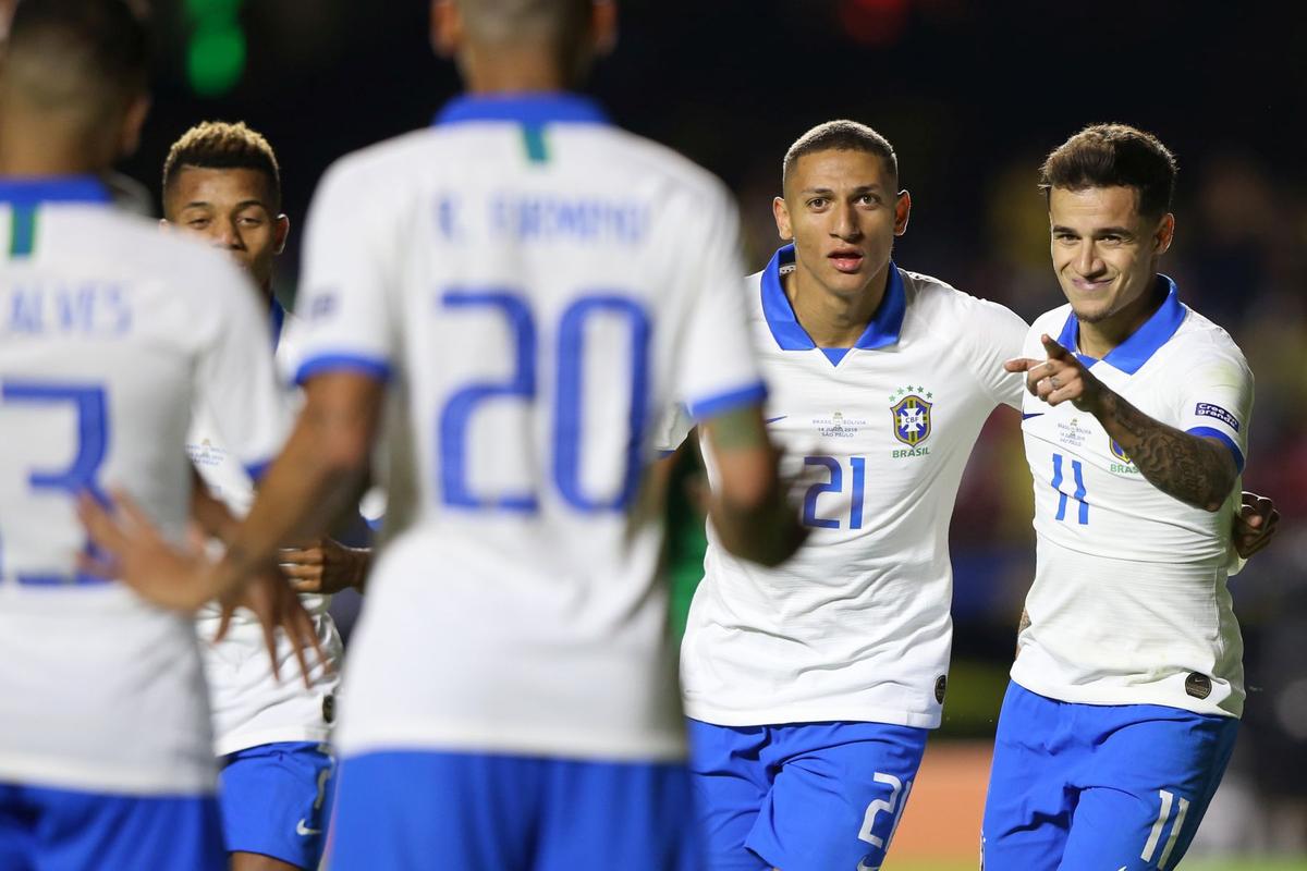 Povestea SF a lui Richarlison, îngerul din umbră » Crescut cu pistolul la tâmplă, acum întoarce totul spre nevoiași: de la flămânzii Braziliei la bolnavii de cancer