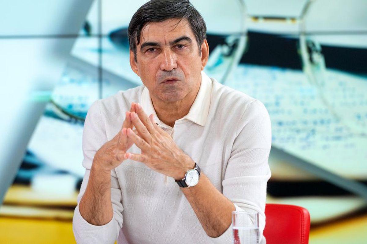 Apariție rară cu soția lui Victor Pițurcă. Cum arată femeia alături de care este de 30 de ani