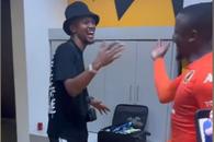 Ngezana, primit ca un star la revenirea în Africa de Sud » Imagini tari „scăpate” pe internet: „Frate!”
