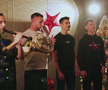 Imagini memorabile cu „dirijorul” Răzvan Lucescu: „Adu-i pe toți aici!” » Antrenorul lui PAOK e actor principal într-o filmare inedită