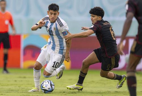Claudio Echeverri, noua senzație a fotbalului argentinian