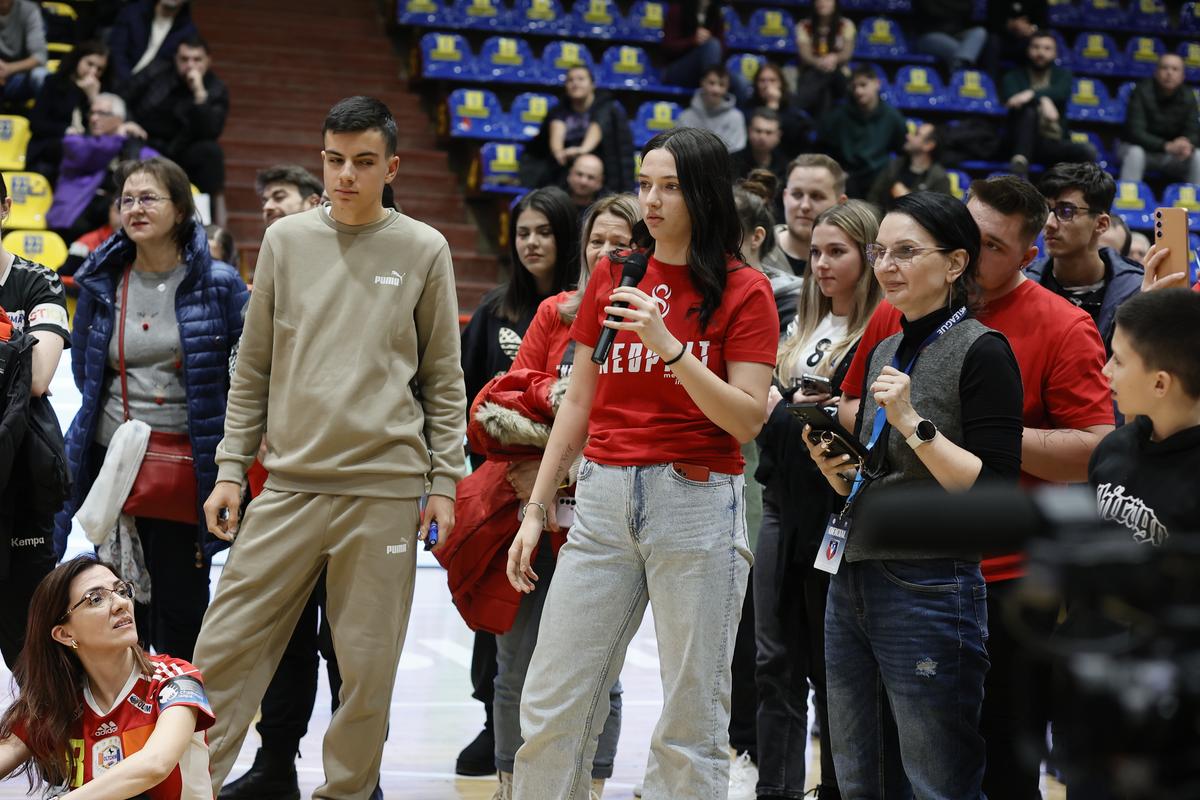 Cristina Neagu, ultimul meci în sala din Râmnicu Vîlcea