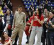 Fanii i-au adresat și câteva întrebări Cristinei Neagu FOTO Cristi Preda