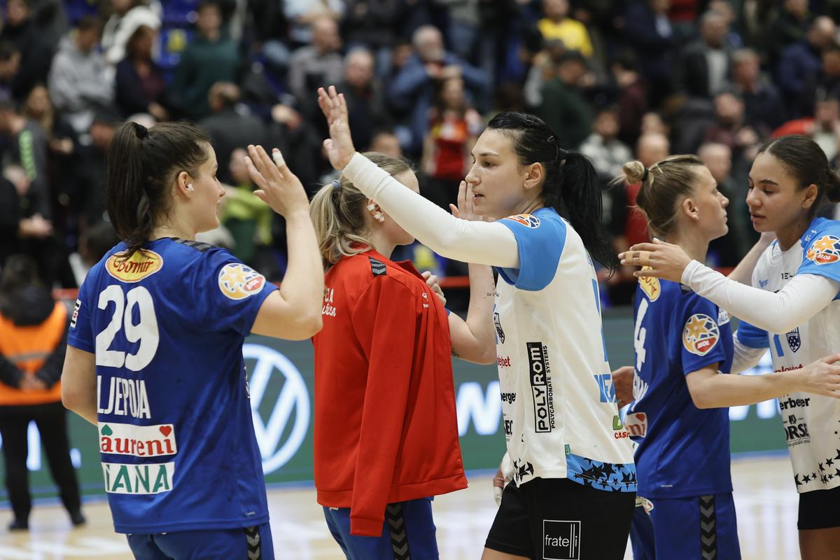 Cristina Neagu, ultimul meci în sala din Râmnicu Vîlcea
