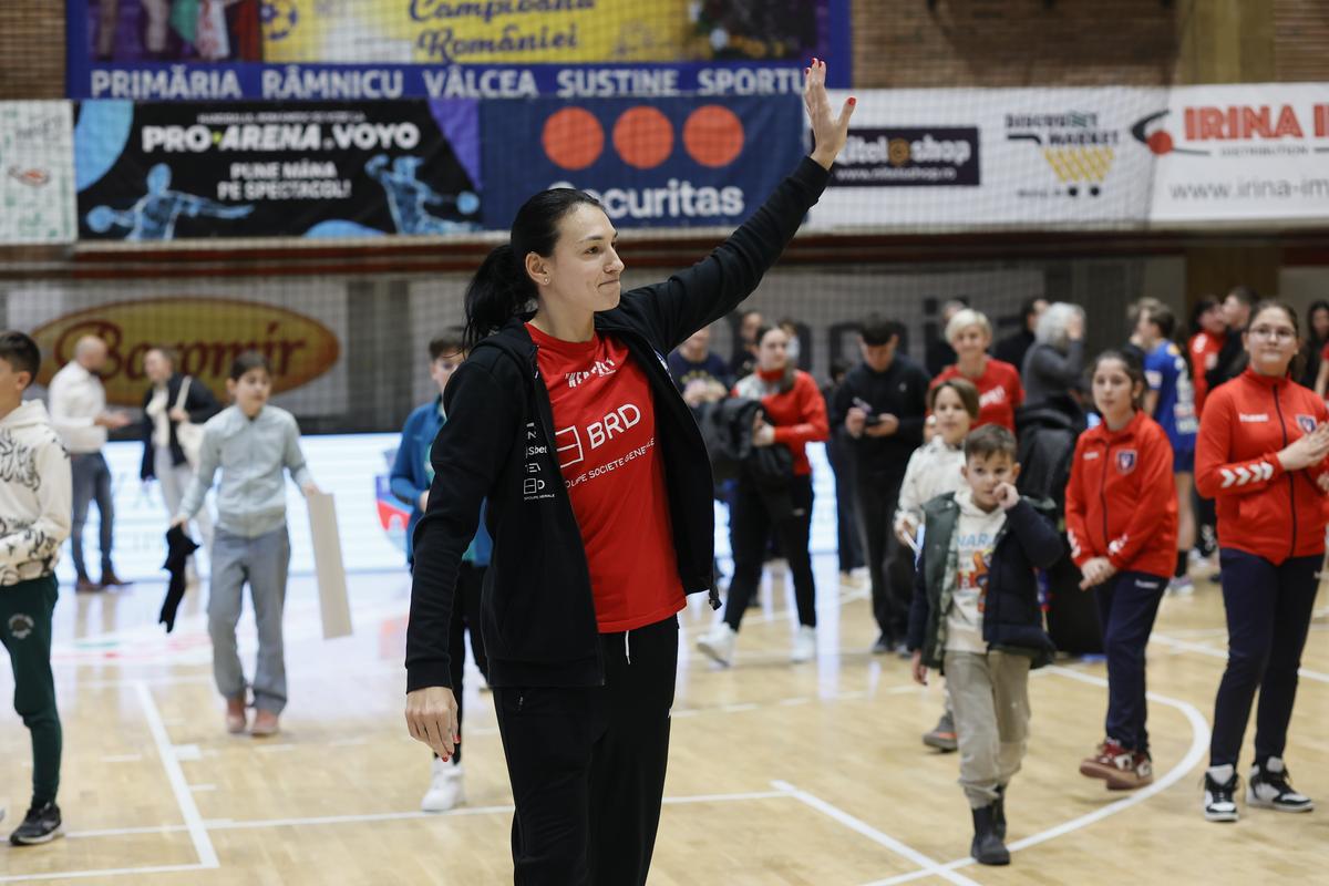 Cristina Neagu, ultimul meci în sala din Râmnicu Vîlcea