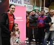 Cei mici au făcut și poze cu Cristina Neagu FOTO Cristi Preda