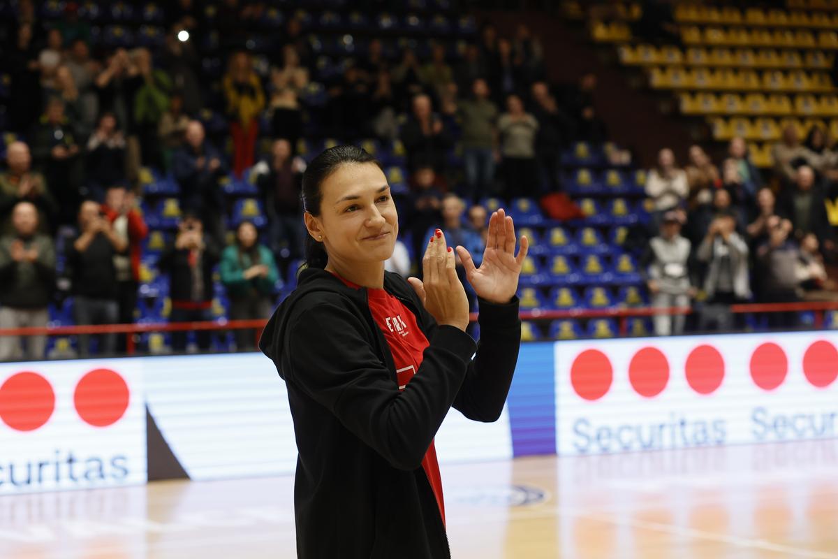 Cristina Neagu, ultimul meci în sala din Râmnicu Vîlcea