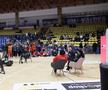 Imagine de asamblu din Sala Sporturilor „Traian” FOTO Cristi Preda