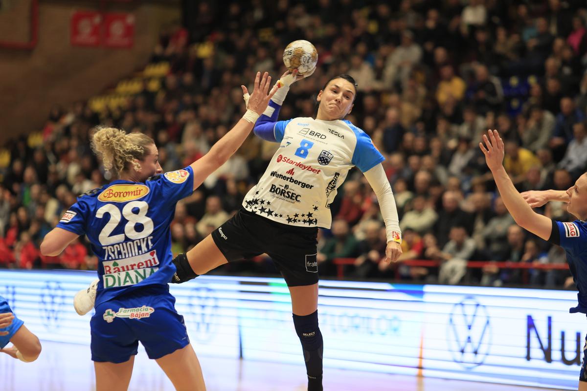 Cristina Neagu, ultimul meci în sala din Râmnicu Vîlcea