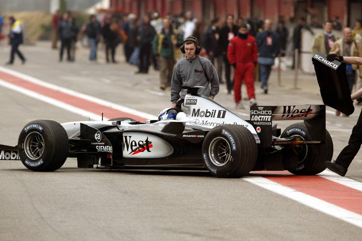 Monopostul condus de Raikkonen și Coulthard, scos la licitație pentru o sumă colosală
