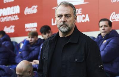 Casting la Barcelona, pentru un fundaș central » Trei nume mari pe lista lui Hansi Flick