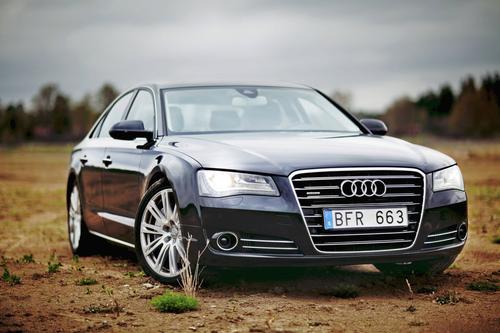 Fostul campion din Liga 1 a fost condamnat după ce a cumpărat un Audi A8 furat, apoi L-a găsit pe Dumnezeu: „Dacă nu pot să-mi cresc copilul?” // foto: Imago