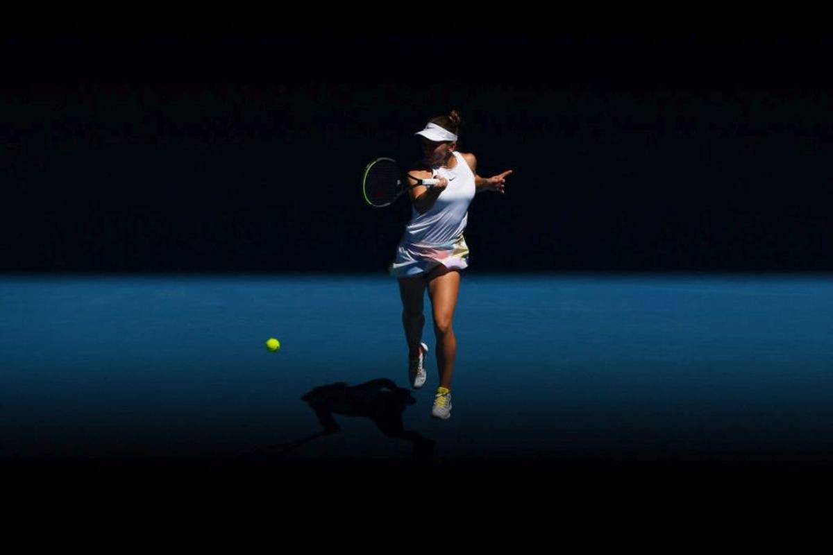 SIMONA HALEP LA AUSTRALIAN OPEN // FOTO Selfie-ul zilei: Halep s-a pozat cu Toni Iuruc după victoria cu Yulia Putintseva