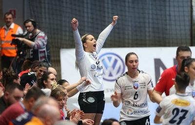 SCM RM. VÂLCEA - KRIM LJUBLJANA 31-16 // FOTO Ca un tăvălug! Campioana României, debut entuziasmant în grupele principale