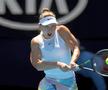SIMONA HALEP LA AUSTRALIAN OPEN // FOTO Selfie-ul zilei: Halep s-a pozat cu Toni Iuruc după victoria cu Yulia Putintseva