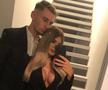 În urmă cu o săptămână, Denis Drăguș (21 de ani), atacantul lui Crotone, a devenit tată. Iubita lui, Vanessa, a născut o fetiță perfect sănătoasă, pe nume Gloria.