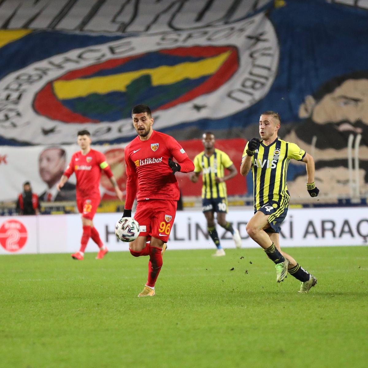 FENERBAHCE - KAYSERISPOR 3-0. Dan Petrescu, prima reacție după eșecul rușinos: „Nu e ușor să vorbești acum”