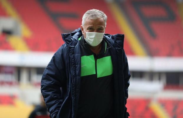 Dan Petrescu, transfer de urgență din Liga 1 după înfrângerea cu Fenerbahce! Îi „fură” lui Becali un jucător cu un milion de euro