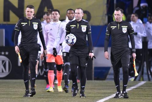 Ionuț Coza, în centru // foto: Imago Images